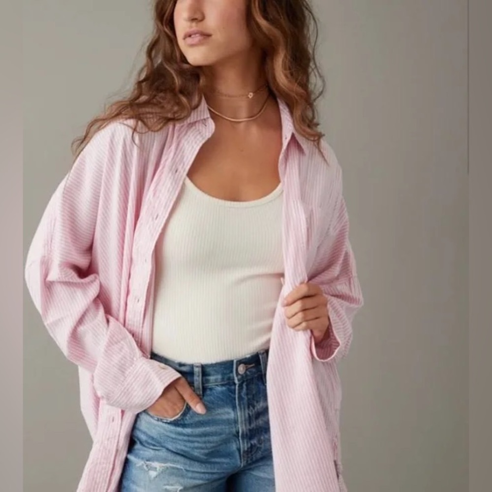 American Eagle | AE Go Big Oversized Shirt - size Small